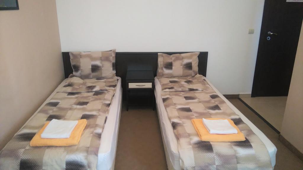 Hotel Riskyoff Банско Экстерьер фото